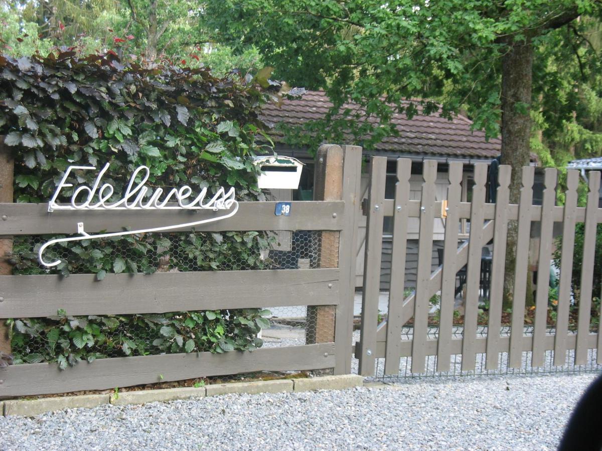 Durbuy Kleine Familiechalet Edelweiss 4 A 5 Pers Kültér fotó